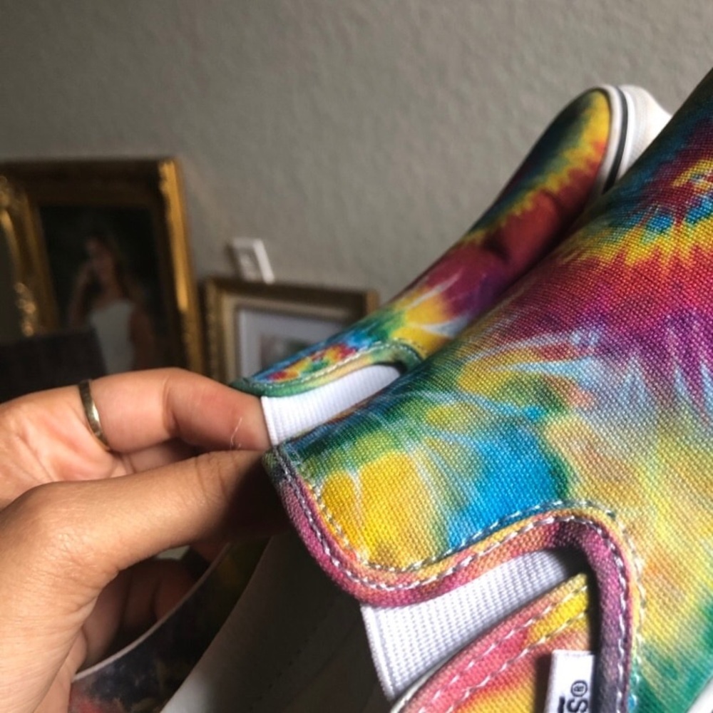 Limited Edition Tye Dye Vans - Picture 2 of 2